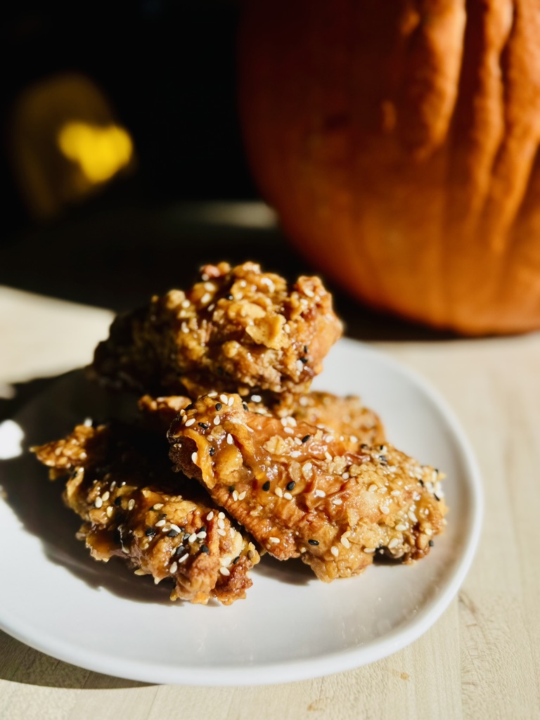 🏈 SUPER BOWL PRE-ORDERS ARE LIVE
Order by Wednesday 2/4 @ 3pm 👉 Wings, dips, boards & game-day favorites 👉 $1 Wings on the Hot Bar Super Bowl Sunday only